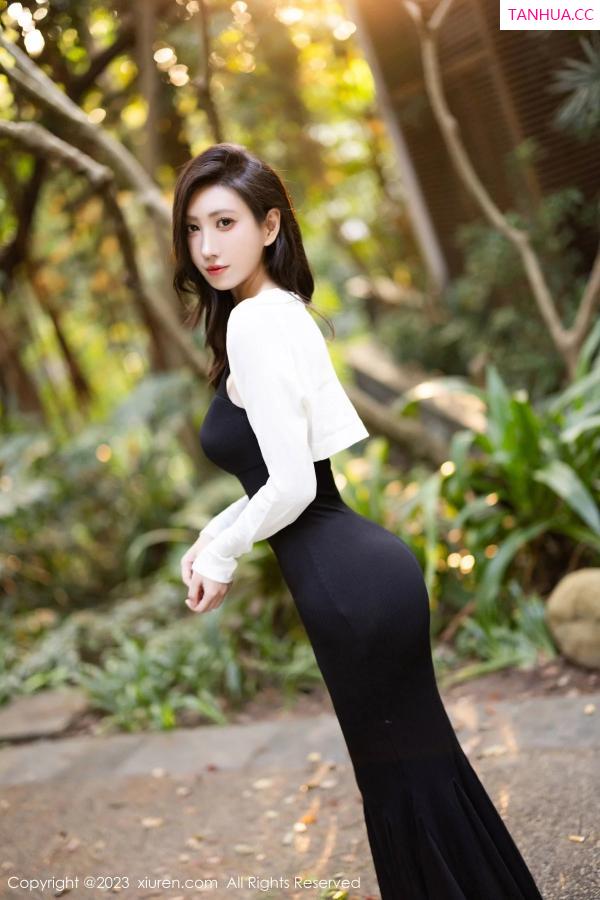   [XiuRen]高清写真图 2023.12.19 No.7830 章芃芃 清纯美腿第2张图片